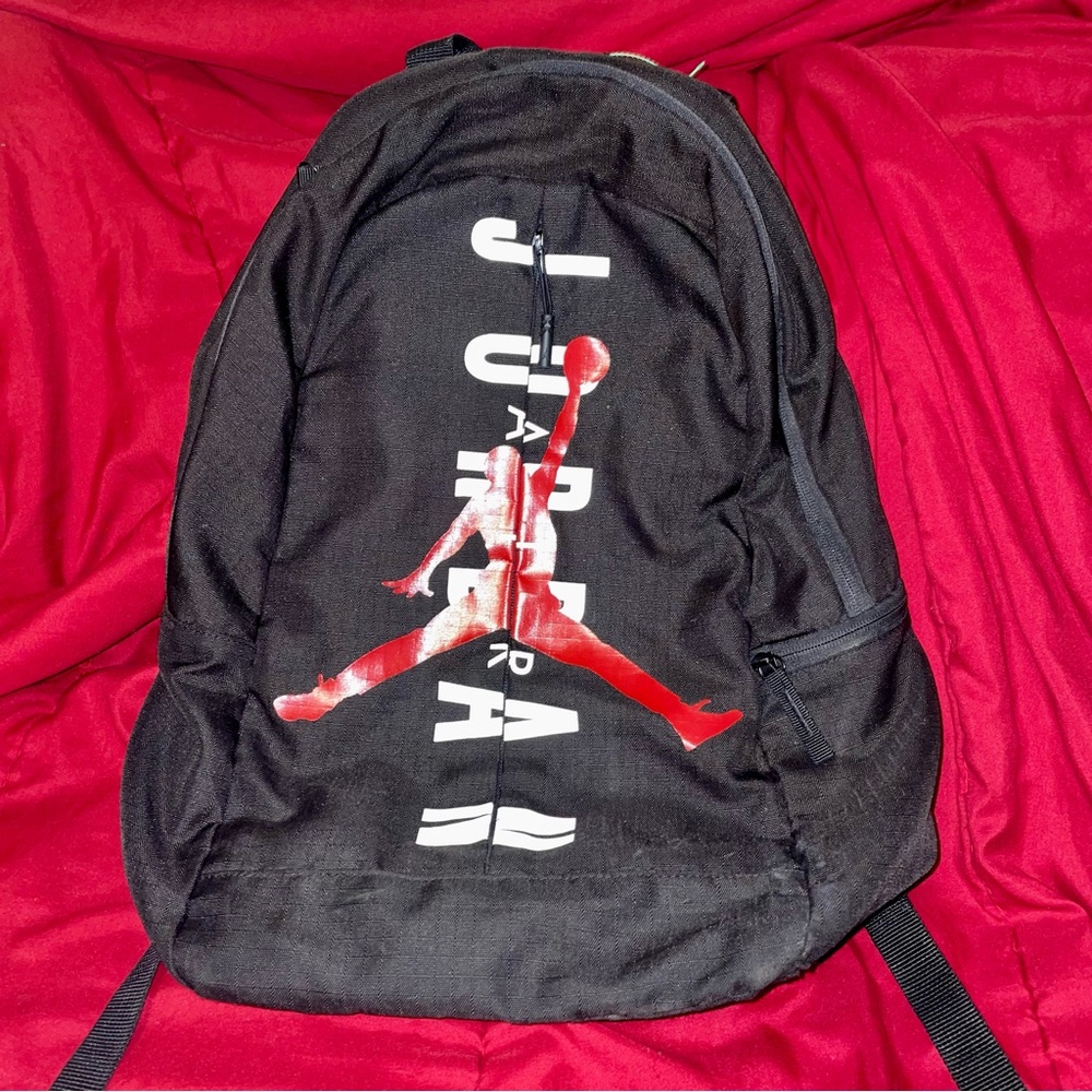 Air Jordan Jumpman Logo Spilt Backpack Bred (L)